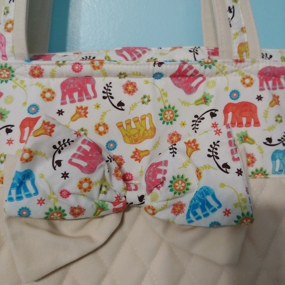 NaRaYa Quilted Shopper Tote - Picture 3 of 11